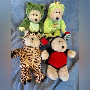 Starbucks bears in animal costumes! Lot of four.